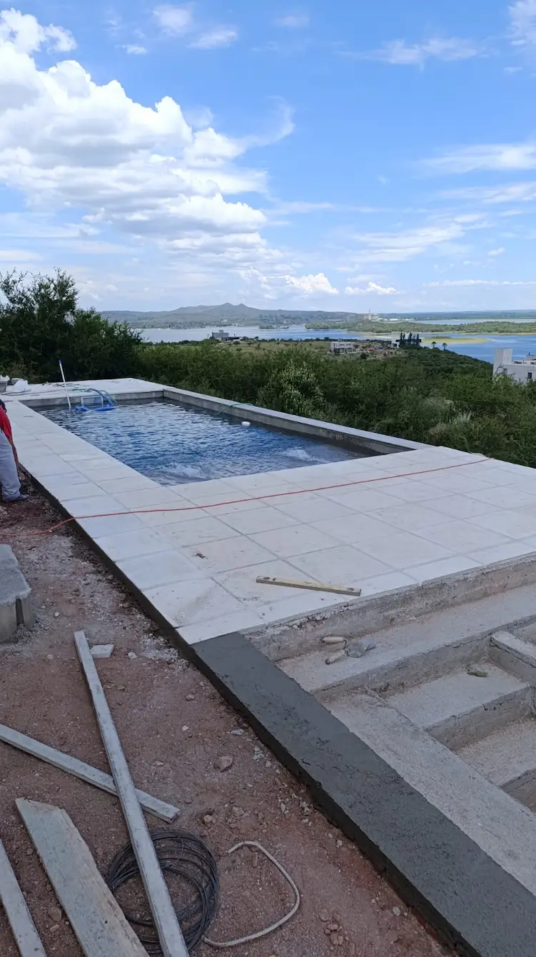 Piscina en altura detalle 1